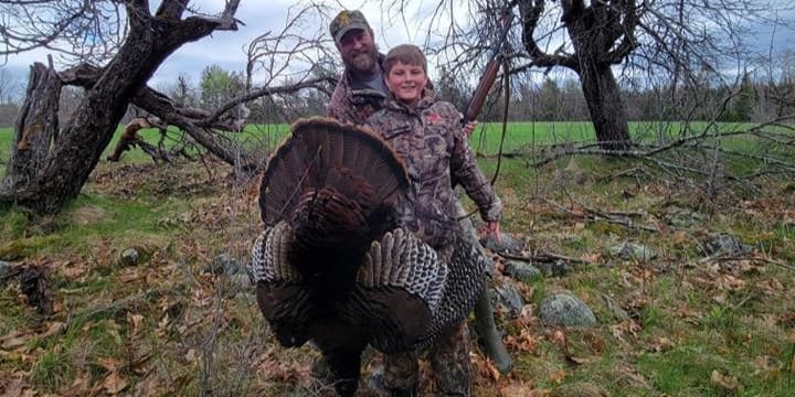 Palmer's Guided Hunts Turkey Hunt Maine | Gobble Up Turkey Hunts   hunting Bird hunting