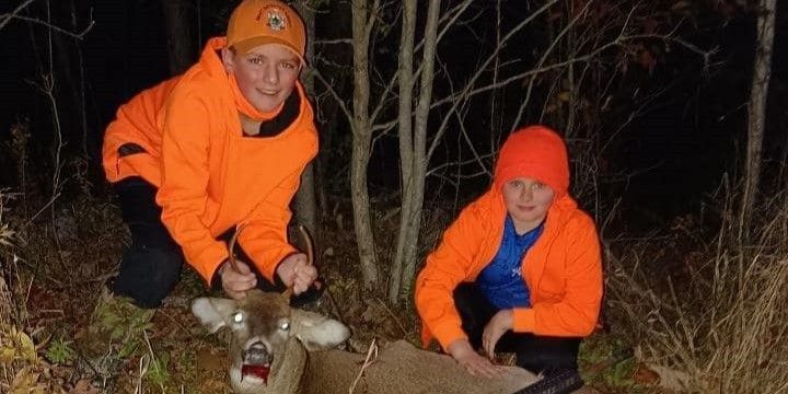 Palmer's Guided Hunts Hunting Maine Deer | Deer Hutning Adventures hunting Active hunting