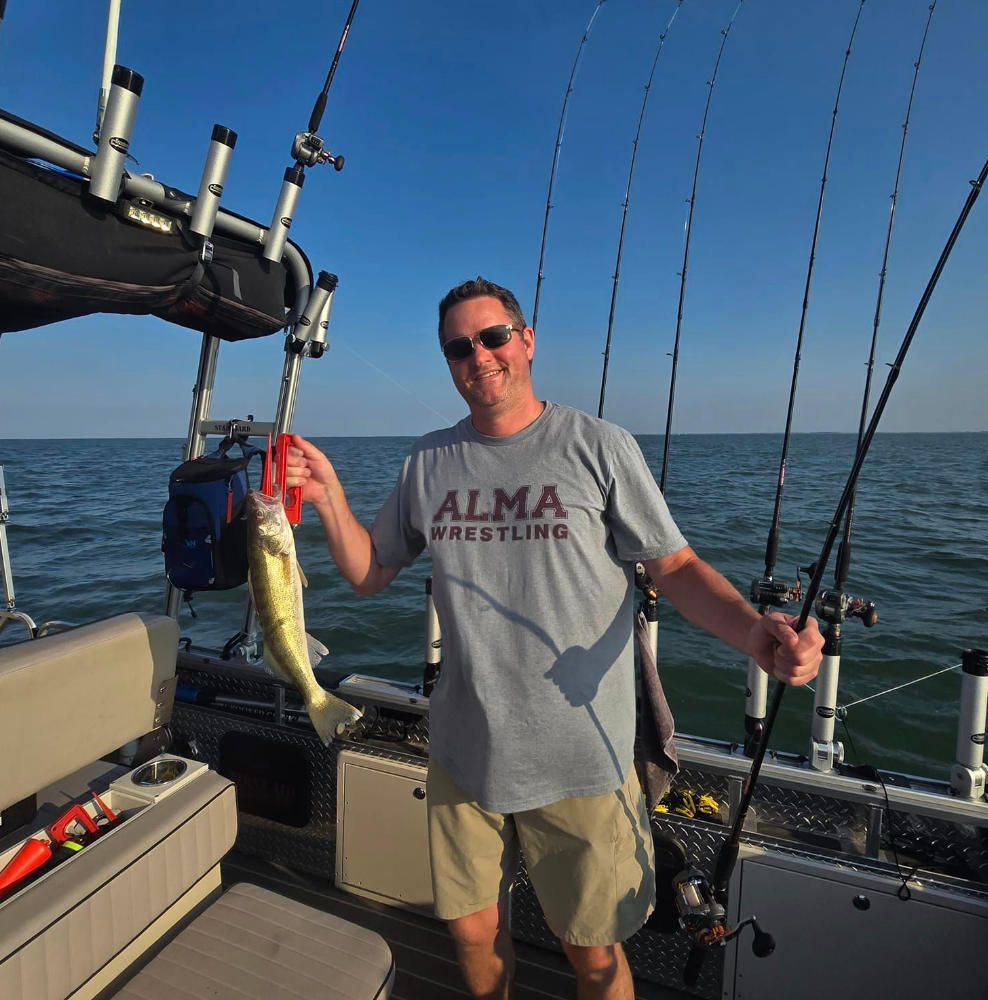 Savage Pursuit Guide Service EXECUTIVE TRIP - MONROE | 6 Hour Charter Trip - Monroe fishing Lake