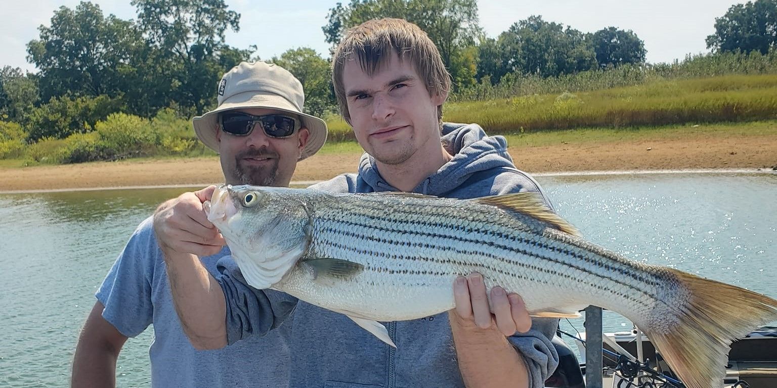 Lake Texoma Pro Striper Fishing with Tailchain