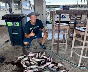 AM Catfish Charter Lake Ray Hubbard Lead Slingers