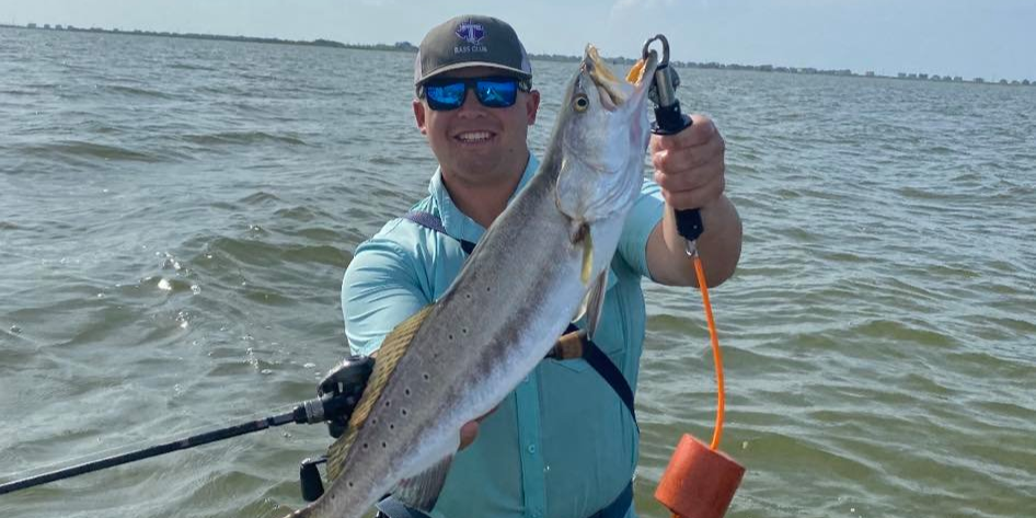 Capt. Brandon Traw’s Guide Service  Port O'Connor Fishing Guides | 4 To 8 Hour Charter Trip fishing Wrecks