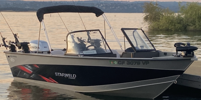 Motorboat (engine-powered)