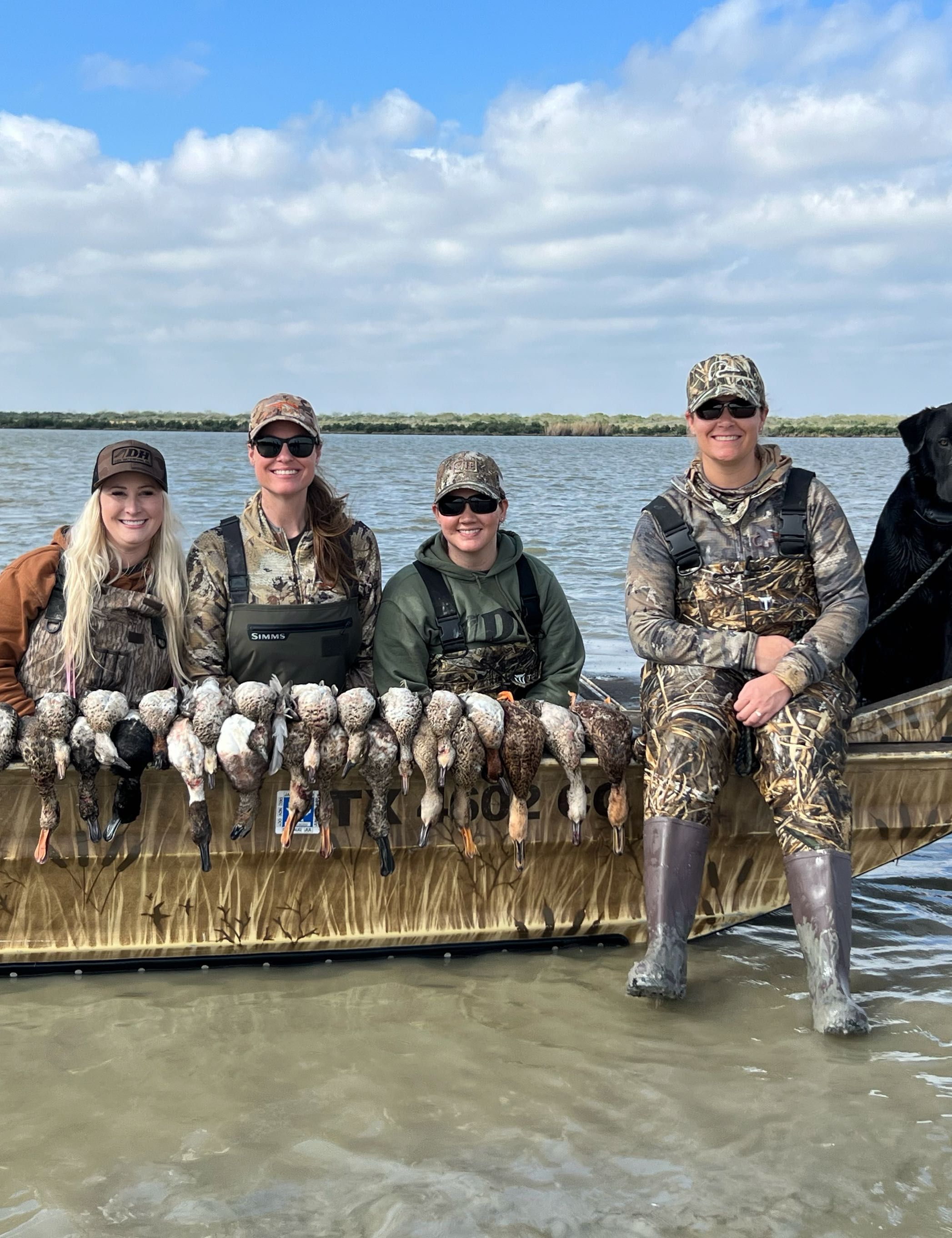 Bay Feather Outfitters Duck hunts hunting Bird hunting