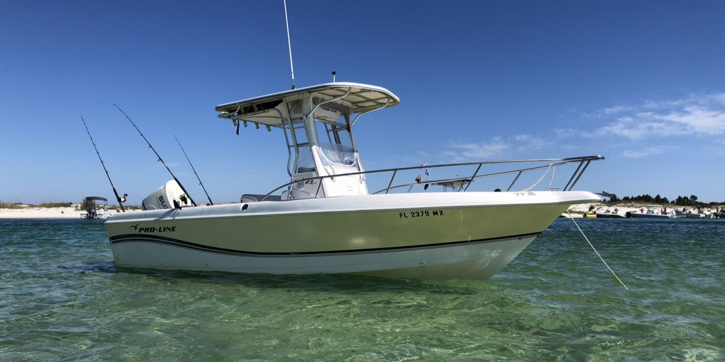 Motorboat (engine-powered)