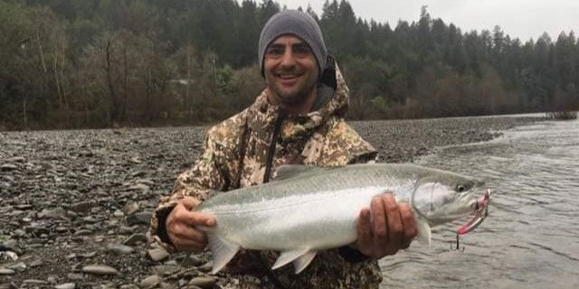 Let It Fish Guide Service Oregon Fishing Guide | Full Day Salmon Fishing fishing River