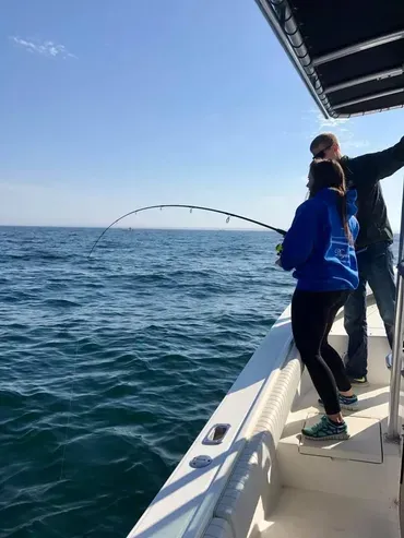 Cape Cod Offshore Porgy and Black Seabass Charter - Atlantic, Ocean fishing Inshore