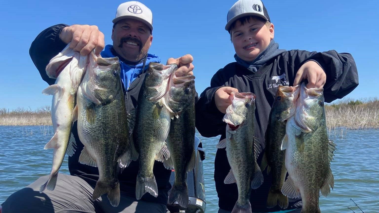 Expert Bass Fishing on Lake O.H. Ivie, Texas
