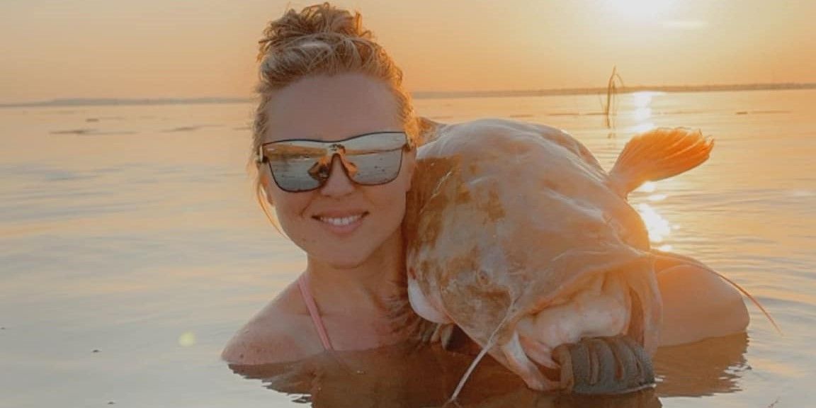 Evening Catfish Noodling: 6-Hour Group Adventure