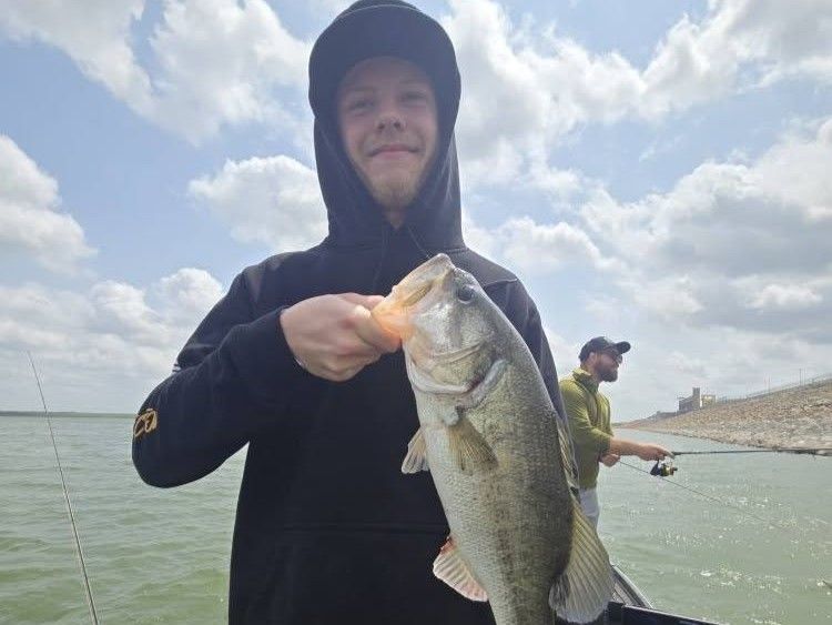 Best Beginner Bass Fishing in San Antonio Lakes