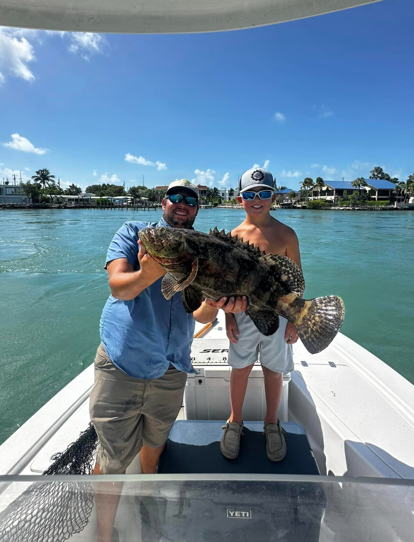 Ana Banana Fishing Charters Marathon Florida Charter Fishing | 4 To 10 Hour 40' Hatteras Reef and Wreck Charter Trip  fishing Wrecks