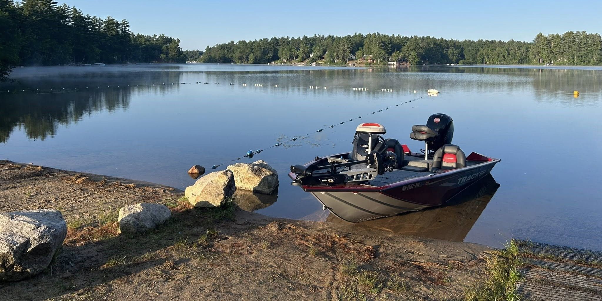 Motorboat (engine-powered)