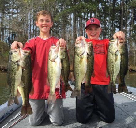 John Maner's Pro Guide Service Half Day Bass Fishing in Guntersville Lake fishing Lake