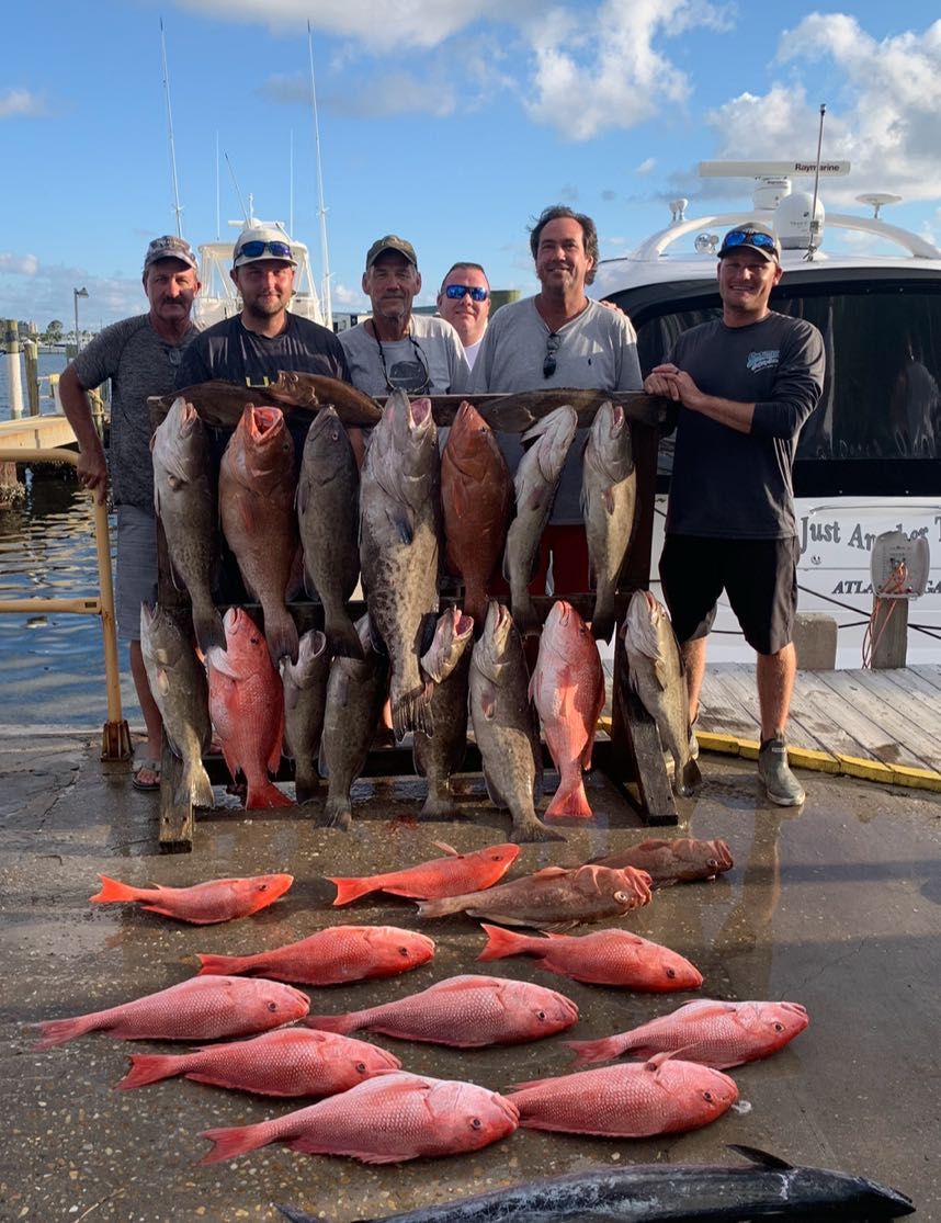 Showtime Fishing Charter Deep Sea Fishing Panama City Beach | Private 14-Hour Morning Deep-sea Fishfight fishing Offshore