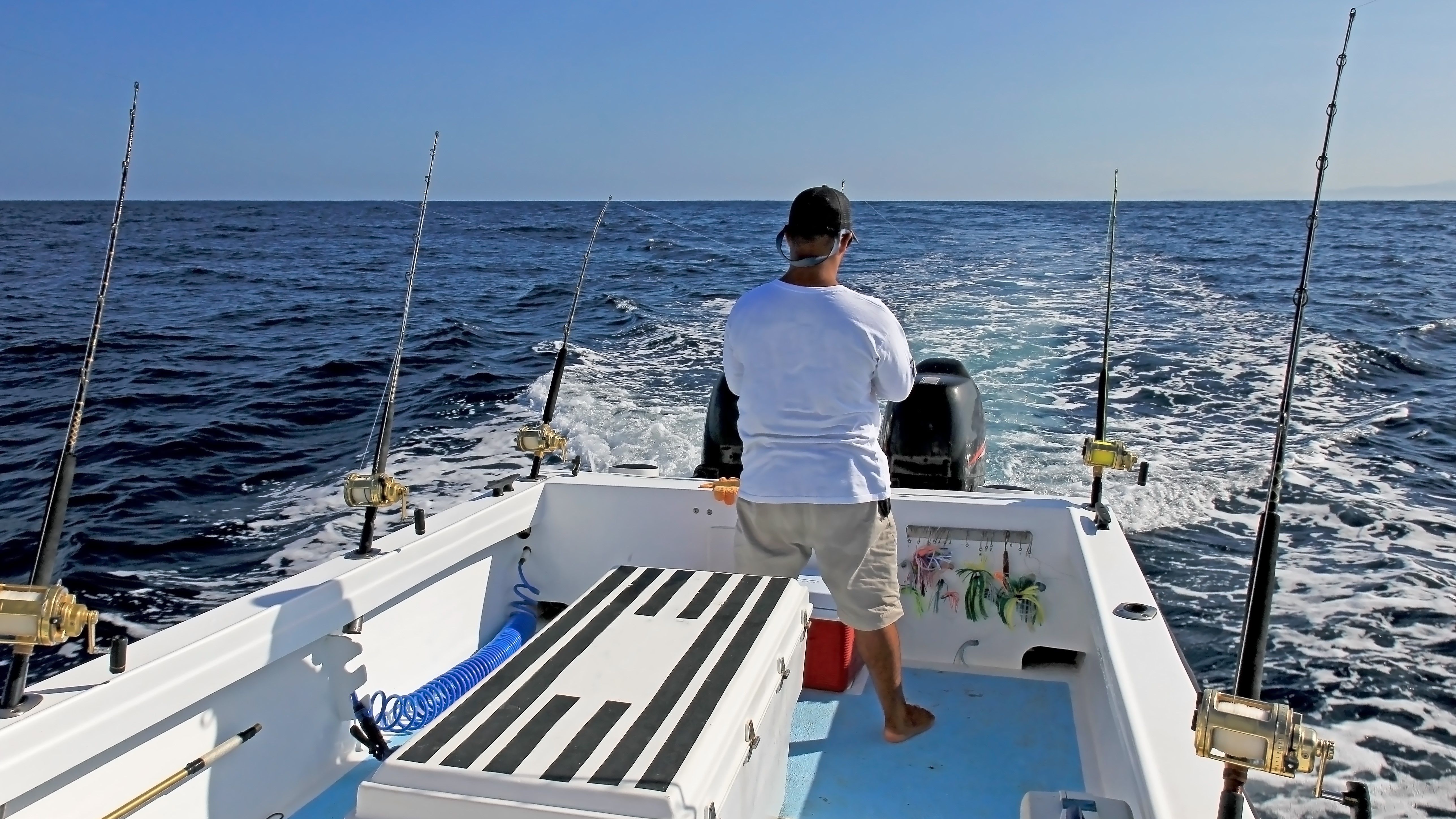 AGM Fishing Charter Capt. Alex Marathon FL Fishing Charters | 6HR to 7HR Offshore Fishing fishing Offshore