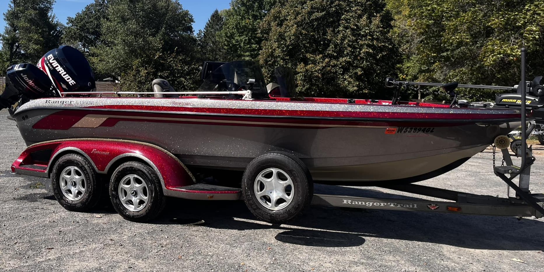 Motorboat (engine-powered)