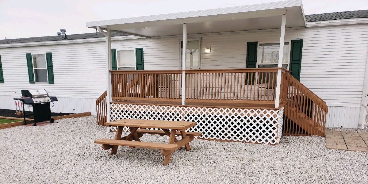 Seeing Red Charters Lodging Lake Erie | Seasonal Lodging for 6 Guests tours Walking