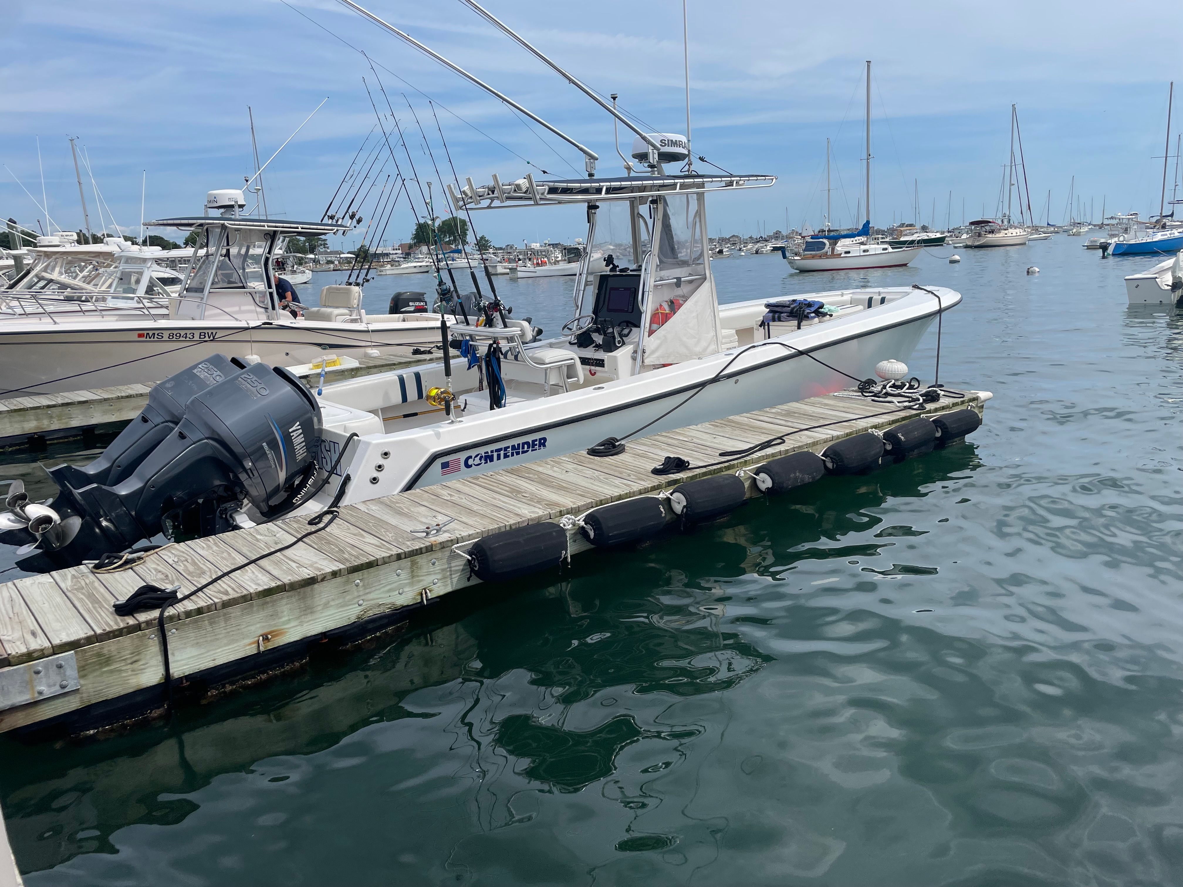 Motorboat (engine-powered)