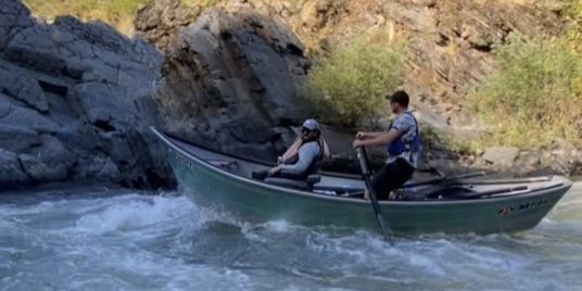 Unpowered or man-powered boat (like rafts, gondolas, kayaks, etc.)