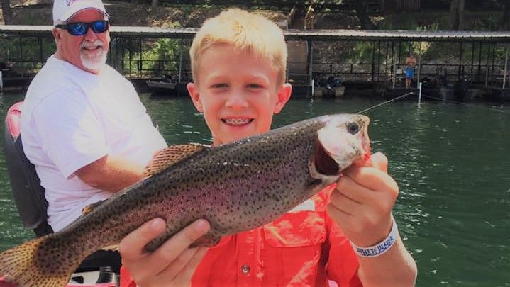 Dodson's Guide Service Branson Fishing Guides | 4 Hour Charter Trip fishing Lake