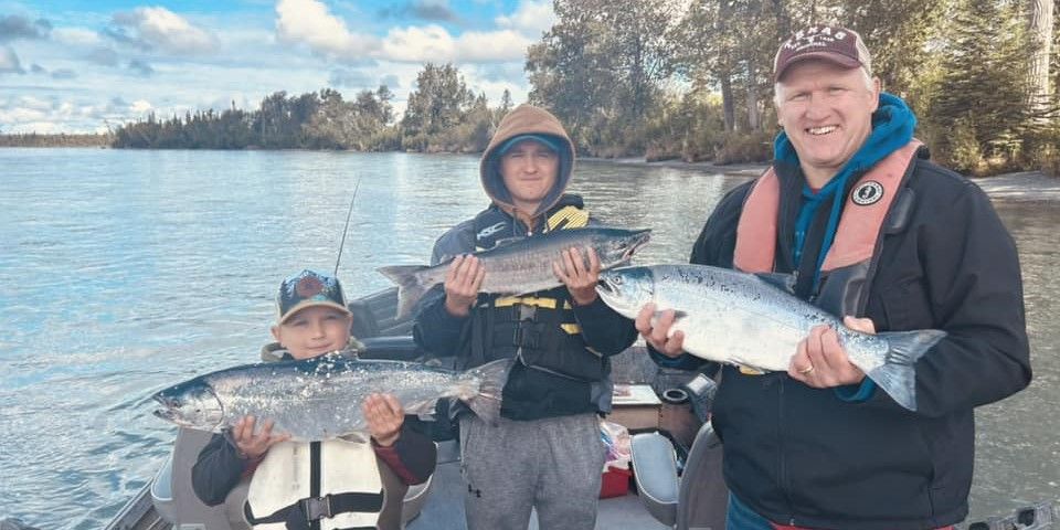 Beginner-Friendly Kenai River Salmon Fishing