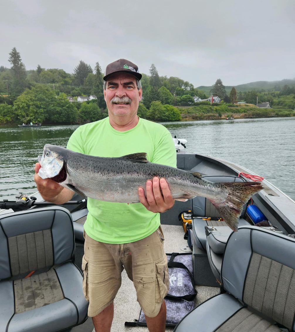 Fassiottos Guide Service  Fishing Charter Oregon Coast | Private 8 HR Steelhead Charter Trip fishing Inshore