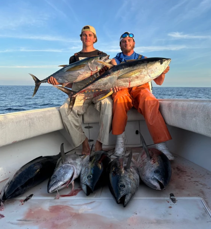 On The Rocks Sportfishing 2-Day Canyon Overnight Trip fishing Offshore