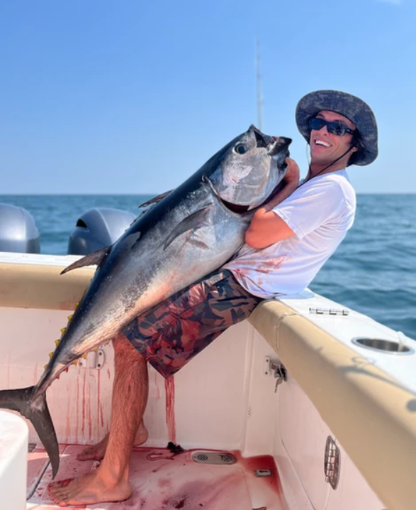 On The Rocks Sportfishing 16-Hour Canyon Fishing Expedition fishing Offshore