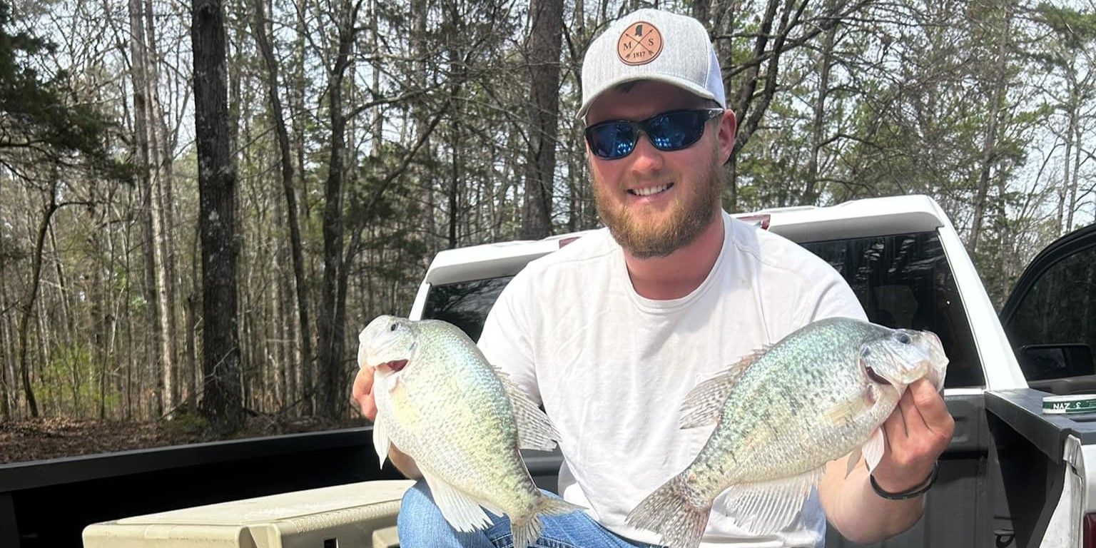 Scenic Crappie Fishing on Mississippi Lakes