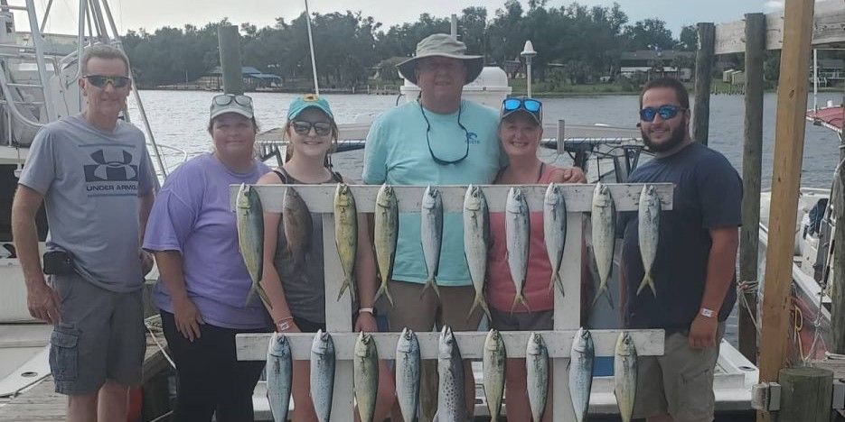 Tail Raiser Charters Fishing Charter Florida | 4 Hour Special Spring Charter Trip fishing Offshore