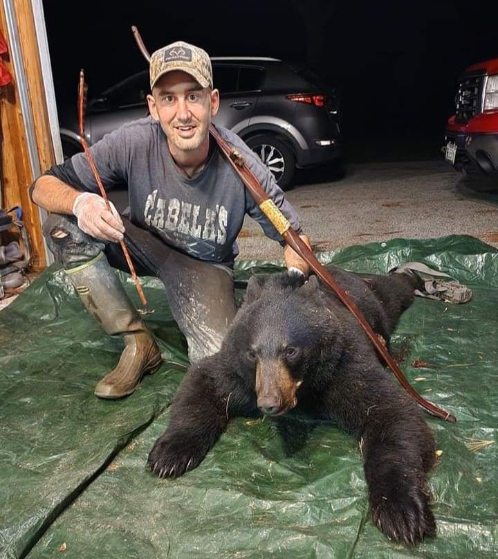 Expert-Guided Bobcat Hunt in Maine Wilderness