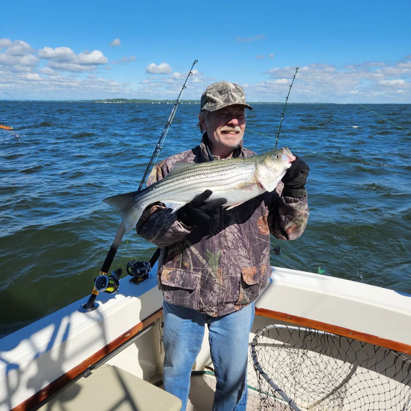 Fin N' Feather Chesapeake Bay Fishing Trips Baltimore | Private - 7 Hour Trip fishing Inshore