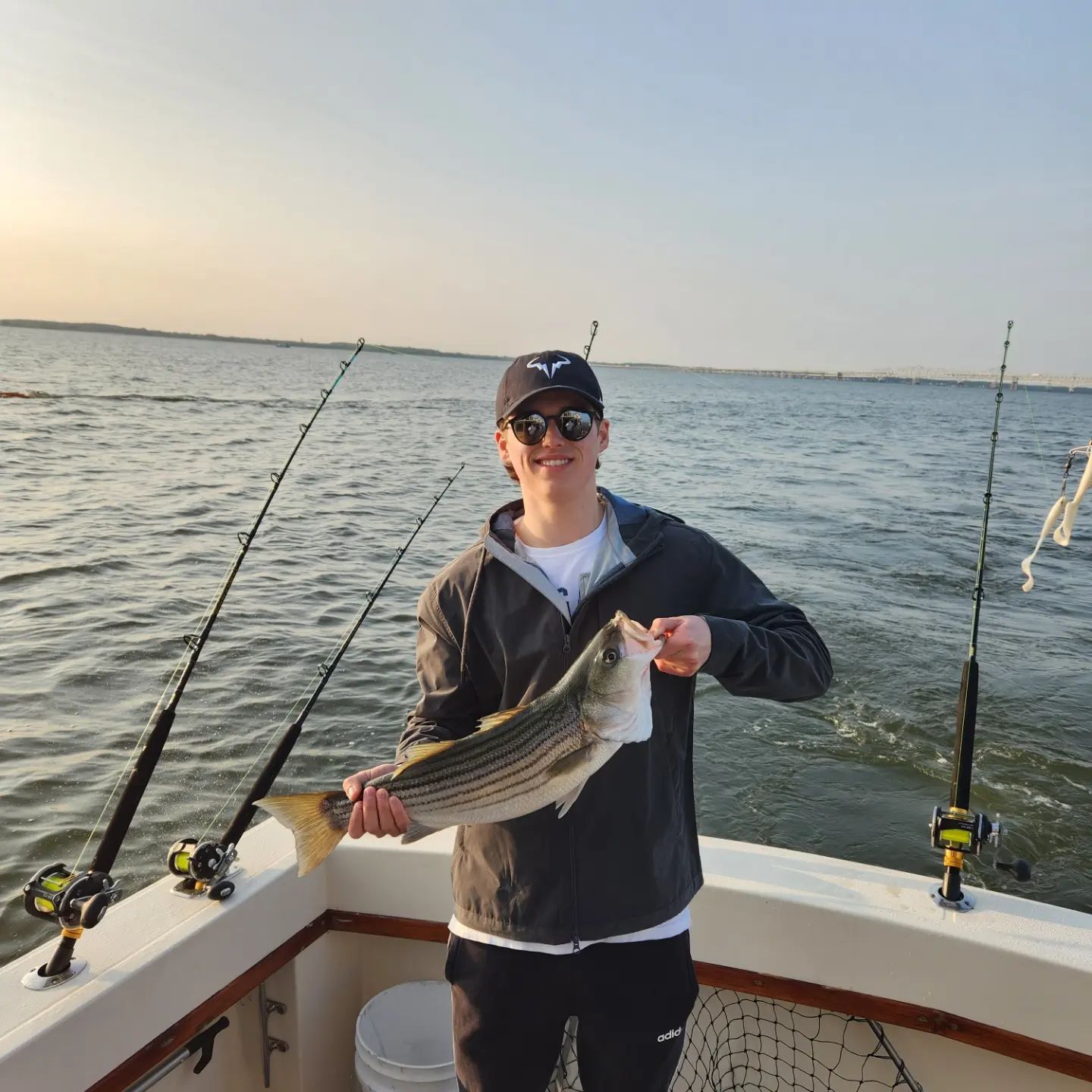 Fin N' Feather Chesapeake Bay Fishing Charters Baltimore | Private - 5 Hour Trip fishing Inshore