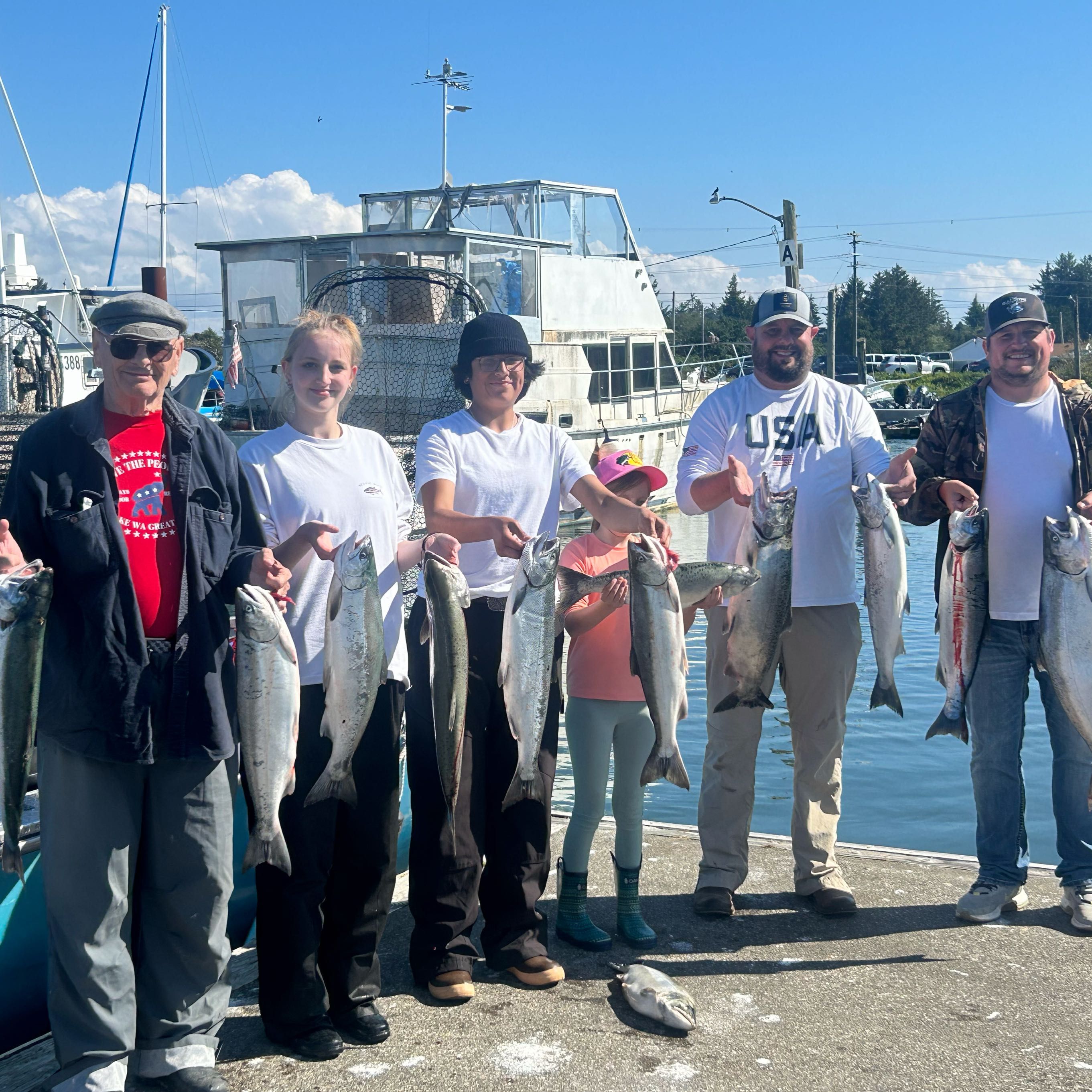 Brock Johnson’s Guide Service Salmon Fishing Columbia River | Private 8 Hour Charter Trip fishing River