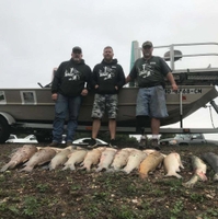 All-Out Fishing Charters Fishing Guides Lake Of The Ozarks | 4 To 6 Hour Bowfishing Trips  fishing Inshore 