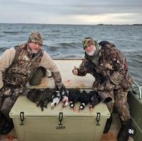 Fin N' Feather Chesapeake Bay Maryland Duck Hunting Guides | Guided Duck Hunts In The Tangier Sound hunting Bird hunting 