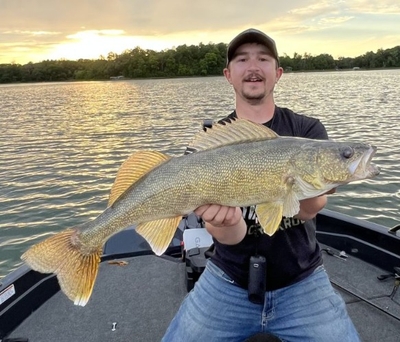 Mega Muskies Guide Service