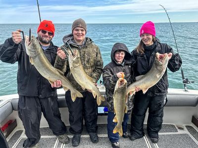 Private 5-Hour Sunset Lake Michigan Fishing Trip