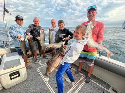 Private 5-Hour Weekend Lake Fishing Trips (AM)