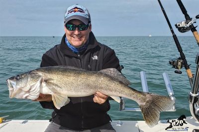 Lake Erie Charter Fishing | 6HR Lake Fishing Walleye