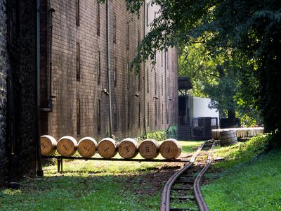 The Smoky Bourbon Excursion | 4 Nights (September 25 - 29) Kentucky Bourbon Trail Seasonal Trip (PREMIUM PACKAGE) 