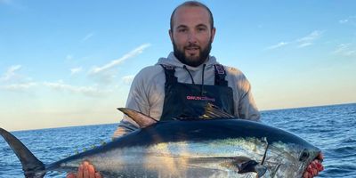 Giant Bluefin Tuna – Full Day Offshore (8–10 hrs)
