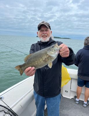 Yellow Perch/ Smallmouth Catching 