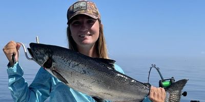 Lake Ontario Salmon Fishing Charter for Skilled Anglers
