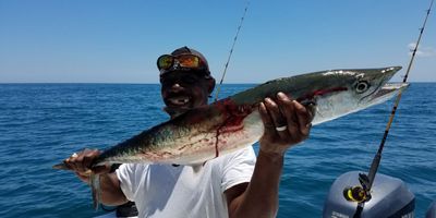 8-Hour Private Offshore Trip – Drop Plan Boat