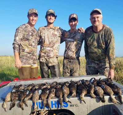 Duck Hunting Guide Louisiana | Deluxe Hunting Package