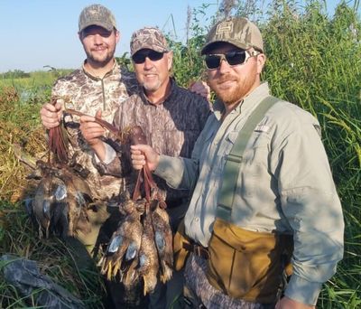 Basic Hunting Package In Lake Calcasieu | 8 HR Private Trip