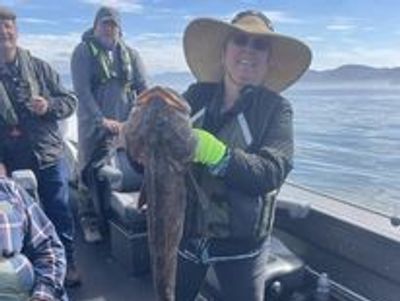 Garibaldi Fishing Charters | 8-Hour Bottom fishing, Deep Reef Fishing Shared Trip