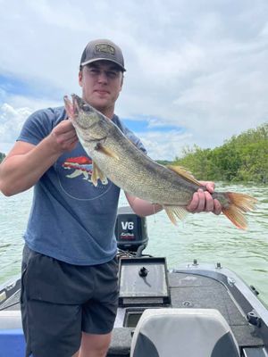 Lake Taneycomo  4-Hour Morning Fishing Trip