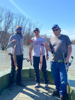 4-Hour Bowfishing Trip in St. Louis